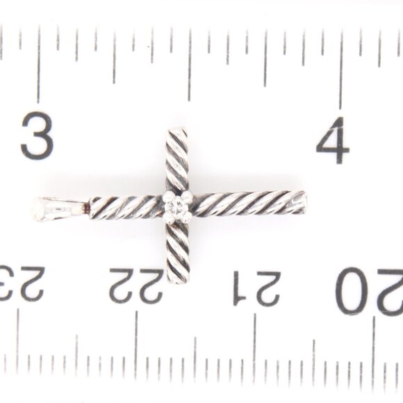 David Yurman 0.03ct diamond cross pendant - Picture 4 of 4